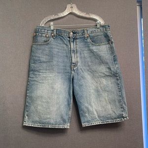 Levi’s 569 men’s size 38 waist blue denim shorts